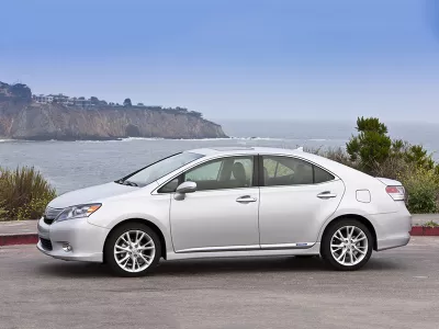 123oto THAY KÍNH XE Ô TÔ Lexus HS 250 tận nơi